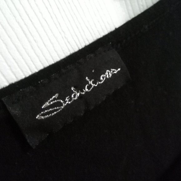 Seductions Polkadot Sweetheart Top - Picture 5 of 5